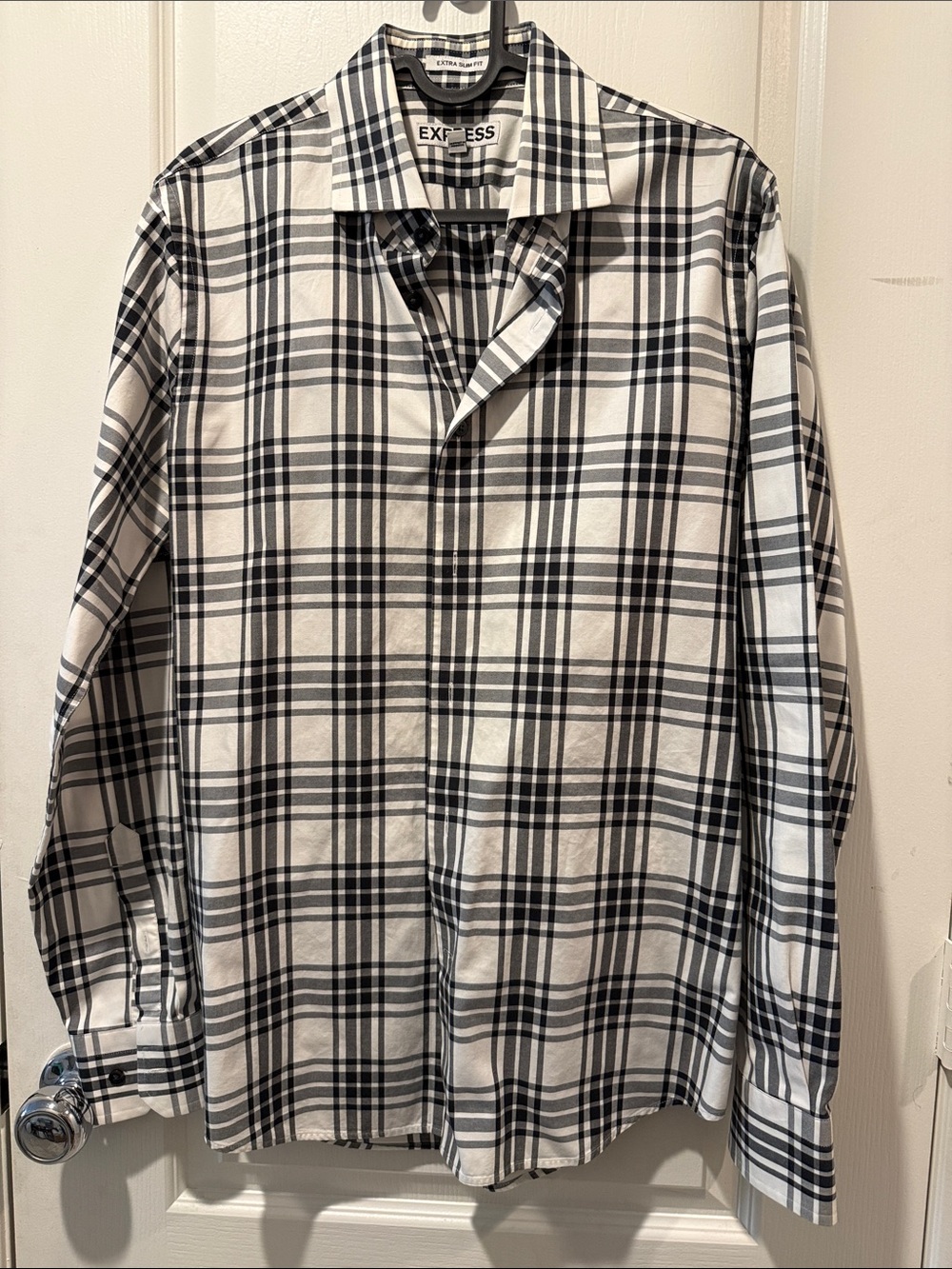 EUC Express Black & White Plaid Casual Button-Down Shirt